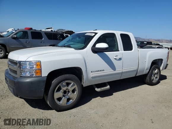 2010 Chevrolet Silverado 1500 LTZ with VIN 1GCSCTE0XAZ135302, listed as a Copart auction lot 68492864 with 223,185 mi miles and Salvage title. Bid and sale history available at DreamBid. Image 1.