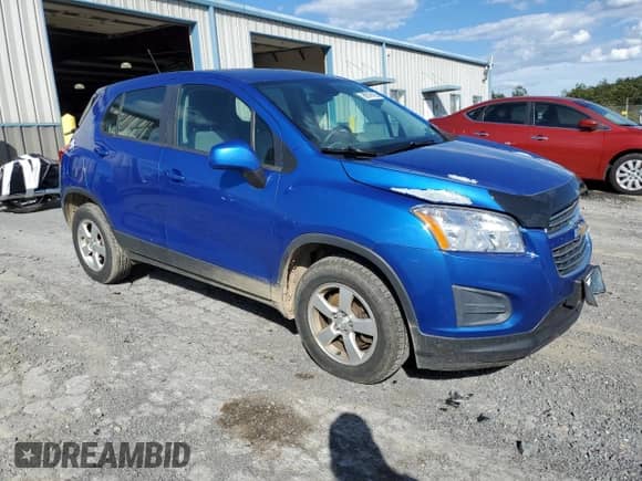2016 Chevrolet Trax LS z VIN KL7CJNSB8GB543033, wystawiony jako Copart lot #69579165 z przebiegiem 223 740 mil mil oraz Szkoda całkowita • Salvage title. Historia ofert i sprzedaży dostępna na DreamBid. Obrazek 4.
