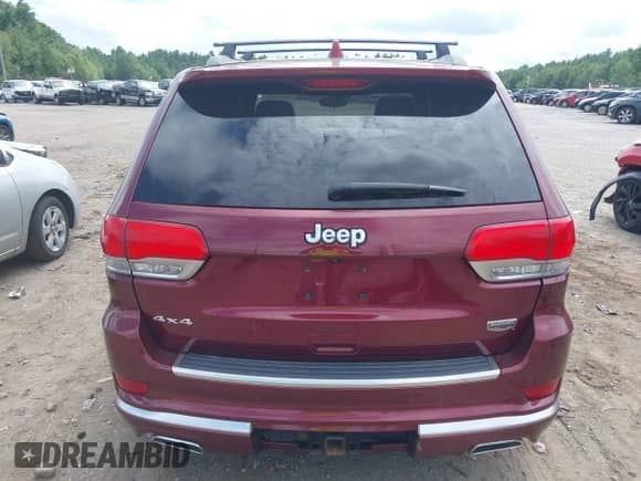 2018 Jeep Grand Cherokee Summit с VIN 1C4RJFJG2JC447660, выставлен на аукционе IAAI как лот 42676686 с пробегом 135 811 миль миль и . История ставок и продаж доступна на DreamBid. Изображение 17.