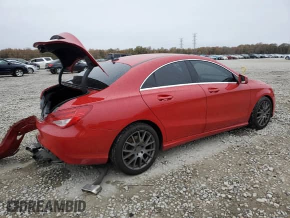 2014 Mercedes-Benz CLA 250 с VIN WDDSJ4EB9EN124842, выставлен на аукционе Copart как лот 83092404 с пробегом 145 353 миль миль и Списание • Salvage title. История ставок и продаж доступна на DreamBid. Изображение 3.