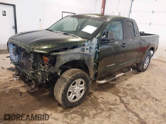 2011 Toyota Tundra с VIN 5TFUY5F12BX173049, выставлен на аукционе IAAI как лот 41552652 с пробегом 110 592 миль миль и . История ставок и продаж доступна на DreamBid. Изображение 2.