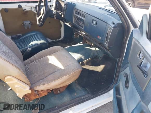 1992 Chevrolet S-10 с VIN 1GCCT19Z1N8122239, выставлен на аукционе IAAI как лот 41667807 с пробегом 400 708 миль миль и . История ставок и продаж доступна на DreamBid. Изображение 5.