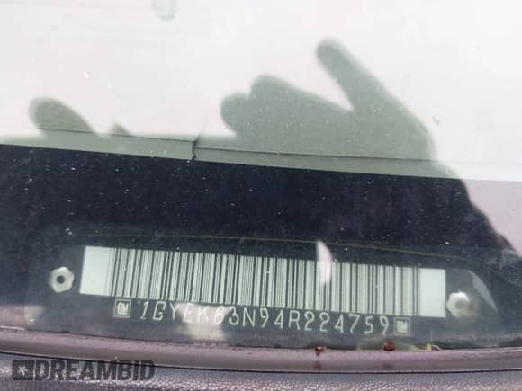 2004 Cadillac Escalade z VIN 1GYEK63N94R224759, wystawiony jako IAAI lot #43024298 z przebiegiem 274 104 mil mil oraz . Historia ofert i sprzedaży dostępna na DreamBid. Obrazek 9.