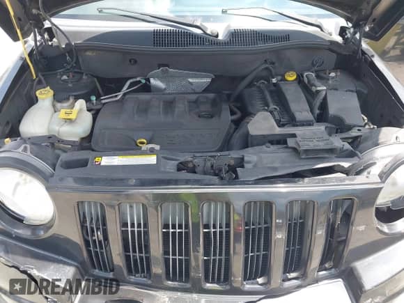 2010 Jeep Compass Sport z VIN 1J4NT1FBXAD621214, wystawiony jako IAAI lot #42227325 z przebiegiem 68 910 mil mil oraz . Historia ofert i sprzedaży dostępna na DreamBid. Obrazek 10.