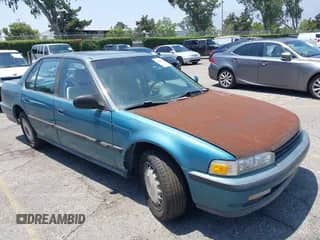 1991 Honda Accord EX z VIN JHMCB7560MC063583, wystawiony jako IAAI lot #42563870 z przebiegiem 226 798 mil mil oraz . Historia ofert i sprzedaży dostępna na DreamBid. Obrazek 1.