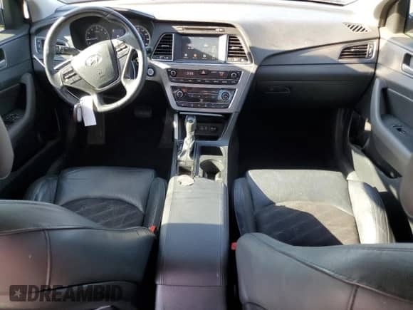 2017 Hyundai Sonata Sport с VIN 5NPE34AF3HH470819, выставлен на аукционе Copart как лот 81967835 с пробегом 102 815 миль миль и Списание • Salvage title. История ставок и продаж доступна на DreamBid. Изображение 8.