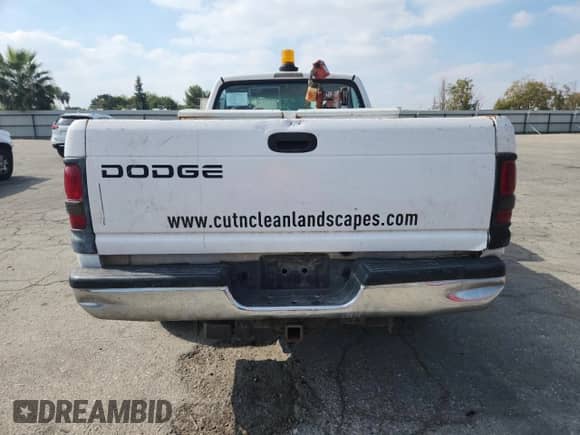 2001 Dodge 2500 with VIN 3B7KC26Z71M560579, listed as a Copart auction lot 83755665 with 120,911 mi miles and Clean title. Bid and sale history available at DreamBid. Image 6.