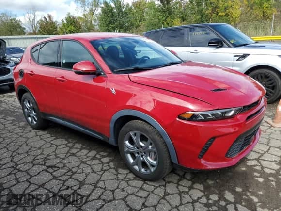 2024 Dodge Hornet R/T с VIN ZACPDFCW6R3A31855, выставлен на аукционе Copart как лот 85322135 с пробегом 12 161 миль миль и Чистый • Clean title. История ставок и продаж доступна на DreamBid. Изображение 4.