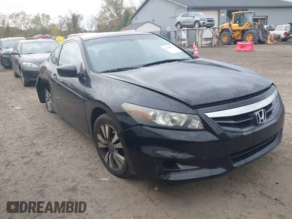 2012 Honda Accord LX-S z VIN 1HGCS1B39CA015827, wystawiony jako IAAI lot #43388583 z przebiegiem 126 790 mil mil oraz . Historia ofert i sprzedaży dostępna na DreamBid. Obrazek 1.