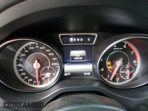 2014 Mercedes-Benz CLA 45 AMG с VIN WDDSJ5CB6EN039434, выставлен на аукционе Copart как лот 80373425 с пробегом 138 163 миль миль и Чистый • Clean title. История ставок и продаж доступна на DreamBid. Изображение 9.