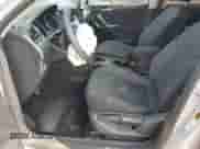 2019 Volkswagen Tiguan S с VIN 3VV1B7AX6KM048381, выставлен на аукционе Copart как лот 65692105 с пробегом 111 342 миль миль и Списание • Salvage title. История ставок и продаж доступна на DreamBid. Изображение 7.