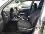 2012 Subaru Forester X Premium z VIN JF2SHADC3CG469401, wystawiony jako Copart lot #49228085 z przebiegiem 118 508 mil mil oraz Czysty tytuł • Clean title. Historia ofert i sprzedaży dostępna na DreamBid. Obrazek 7.