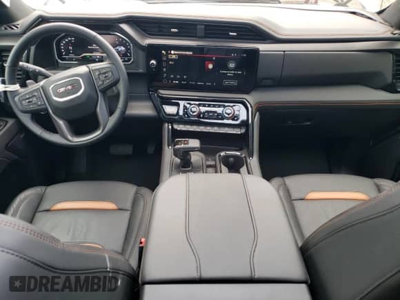 2025 GMC Sierra 1500 AT4 с VIN 1GTUUEE88SZ254846, выставлен на аукционе Copart как лот 90012235 с пробегом 3 709 миль миль и Списание • Salvage title. История ставок и продаж доступна на DreamBid. Изображение 8.