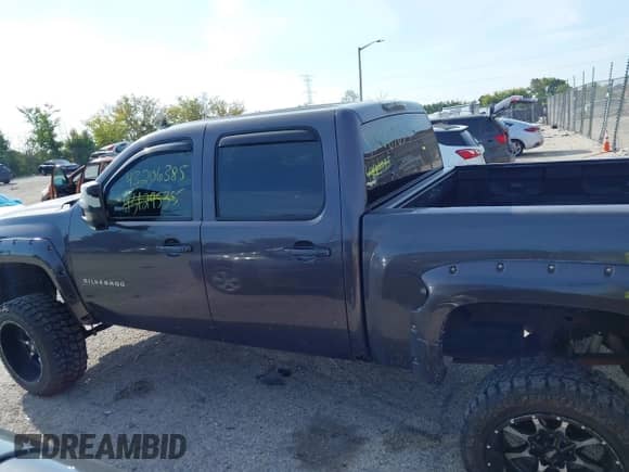 2010 Chevrolet Silverado 1500 LTZ with VIN 3GCRKTE39AG216612, listed as a IAAI auction lot 43206385 with 203,837 mi miles and . Bid and sale history available at DreamBid. Image 14.