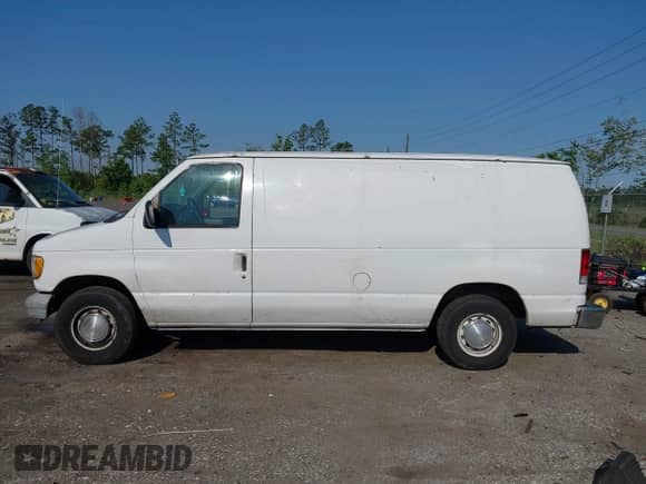 1999 Ford Econoline Cargo with VIN 1FTRE1420XHA34056, listed as a IAAI auction lot 41998411 with 236,267 mi miles and . Bid and sale history available at DreamBid. Image 14.