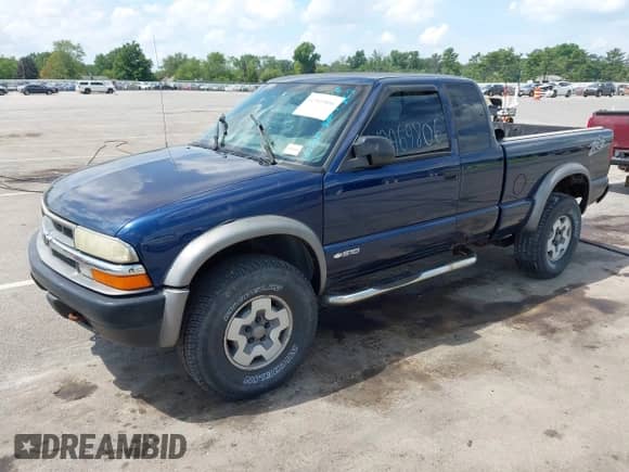 2003 Chevrolet S-10 LS с VIN 1GCCT19X938196603, выставлен на аукционе IAAI как лот 42969806 с пробегом Не указан миль и . История ставок и продаж доступна на DreamBid. Изображение 2.