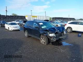 2017 Jeep Compass High Altitude z VIN 1C4NJDEB5HD113371, wystawiony jako IAAI lot #43249876 z przebiegiem 94 420 mil mil oraz . Historia ofert i sprzedaży dostępna na DreamBid. Obrazek 1.