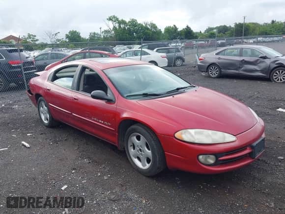 2000 Dodge Intrepid z VIN 2B3HD76V6YH293253, wystawiony jako IAAI lot #42402687 z przebiegiem 159 711 mil mil oraz . Historia ofert i sprzedaży dostępna na DreamBid. Obrazek 1.