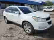 2009 Chevrolet Traverse 2LT with VIN 1GNER23DX9S108107, listed as a Copart auction lot 70010085 with 77,486 mi miles and Salvage title. Bid and sale history available at DreamBid. Image 4.