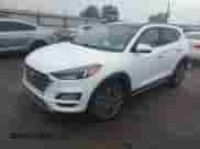 2021 Hyundai Tucson SEL z VIN KM8J33AL6MU402928, wystawiony jako IAAI lot #43105643 z przebiegiem 52 078 mil mil oraz . Historia ofert i sprzedaży dostępna na DreamBid. Obrazek 2.