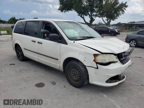 2011 Dodge Grand Caravan Cargo with VIN 2D4RN1AG2BR767192, listed as a Copart auction lot 64423635 with 101,633 mi miles and Salvage title. Bid and sale history available at DreamBid. Image 4.