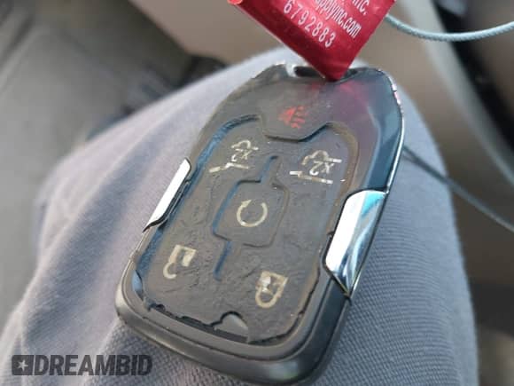 2018 Chevrolet Suburban LT z VIN 1GNSKHKC7JR223312, wystawiony jako IAAI lot #42824285 z przebiegiem 83 667 mil mil oraz . Historia ofert i sprzedaży dostępna na DreamBid. Obrazek 11.