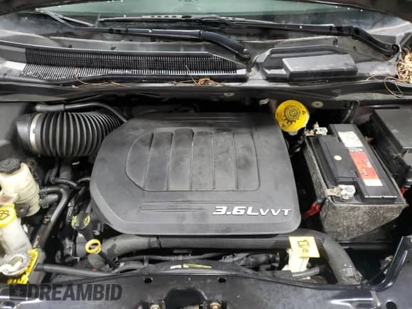 2017 Dodge Grand Caravan Crew Plus с VIN 2C4RDGDG8HR775627, выставлен на аукционе Copart как лот 70788514 с пробегом 119 584 миль миль и На запчасти • Non repairable. История ставок и продаж доступна на DreamBid. Изображение 12.