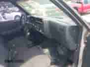 1997 Chevrolet S-10 LS с VIN 1GCCS1442V8158990, выставлен на аукционе IAAI как лот 42591042 с пробегом 136 633 миль миль и . История ставок и продаж доступна на DreamBid. Изображение 5.