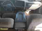 2004 Chevrolet Silverado 2500HD LS с VIN 1GCHC232X4F221613, выставлен на аукционе Copart как лот 44332165 с пробегом 213 557 миль миль и Чистый • Clean title. История ставок и продаж доступна на DreamBid. Изображение 8.