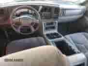 2006 Chevrolet Silverado SS с VIN 2GCEC19N161261264, выставлен на аукционе Copart как лот 43270705 с пробегом 216 078 миль миль и Списание • Salvage title. История ставок и продаж доступна на DreamBid. Изображение 8.