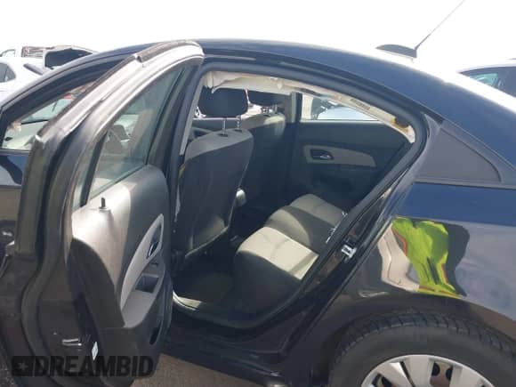 2016 Chevrolet Cruze LS с VIN 1G1PC5SG7G7185445, выставлен на аукционе IAAI как лот 43126965 с пробегом 94 859 миль миль и . История ставок и продаж доступна на DreamBid. Изображение 8.