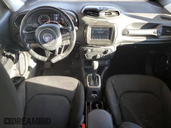 2018 Jeep Renegade Altitude with VIN ZACCJABB2JPH87043, listed as a Copart auction lot 68686585 with 163,879 mi miles and Salvage title. Bid and sale history available at DreamBid. Image 8.