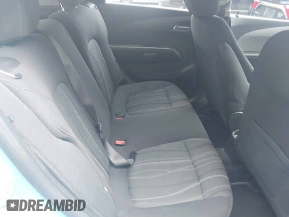 2014 Chevrolet Sonic LT с VIN 1G1JC6SH3E4162747, выставлен на аукционе IAAI как лот 42856282 с пробегом 111 048 миль миль и . История ставок и продаж доступна на DreamBid. Изображение 8.