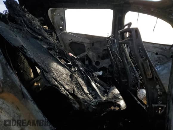 2015 Chevrolet Sonic LTZ с VIN 1G1JF6SB9F4217447, выставлен на аукционе Copart как лот 86148944 с пробегом Не указан миль и Списание • Salvage title. История ставок и продаж доступна на DreamBid. Изображение 11.