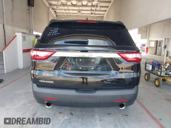 2019 Chevrolet Traverse LS z VIN 1GNERFKW3KJ118080, wystawiony jako IAAI lot #43123817 z przebiegiem 113 326 mil mil oraz . Historia ofert i sprzedaży dostępna na DreamBid. Obrazek 17.