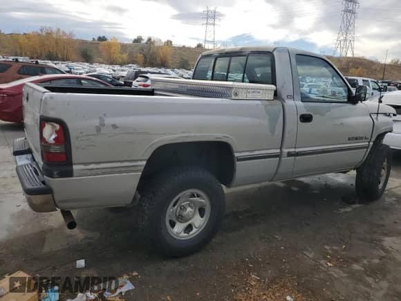 1995 Dodge 1500 с VIN 1B7HF16Z2SS280640, выставлен на аукционе Copart как лот 78192444 с пробегом 164 916 миль миль и Списание • Salvage title. История ставок и продаж доступна на DreamBid. Изображение 3.