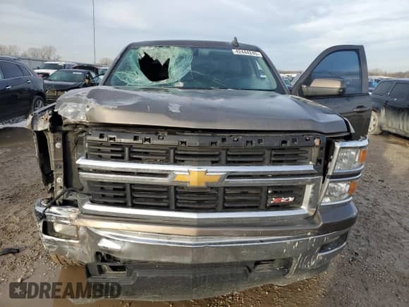 2015 Chevrolet Silverado 1500 LT с VIN 3GCUKREC1FG224367, выставлен на аукционе Copart как лот 42444245 с пробегом 142 983 миль миль и Списание • Salvage title. История ставок и продаж доступна на DreamBid. Изображение 5.