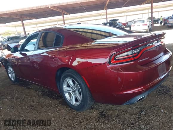 2019 Dodge Charger SXT z VIN 2C3CDXBG5KH745706, wystawiony jako IAAI lot #42609399 z przebiegiem 107 418 mil mil oraz . Historia ofert i sprzedaży dostępna na DreamBid. Obrazek 3.