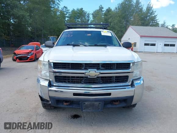 2008 Chevrolet Silverado 2500HD 1LT with VIN 1GCHK24K28E181931, listed as a IAAI auction lot 43059070 with 163,970 mi miles and . Bid and sale history available at DreamBid. Image 12.