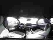 2024 Toyota Tacoma SR5 z VIN 3TYKB5FN6RT007410, wystawiony jako IAAI lot #43205199 z przebiegiem 26 768 mil mil oraz . Historia ofert i sprzedaży dostępna na DreamBid. Obrazek 19.