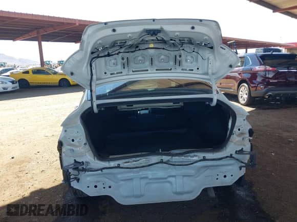 2022 Hyundai Elantra SE с VIN 5NPLL4AG9NH080058, выставлен на аукционе IAAI как лот 43187031 с пробегом 69 817 миль миль и . История ставок и продаж доступна на DreamBid. Изображение 17.