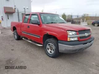 2004 Chevrolet Silverado 1500 LS с VIN 2GCEK19VX41180943, выставлен на аукционе IAAI как лот 43546693 с пробегом 121 508 миль миль и . История ставок и продаж доступна на DreamBid. Изображение 1.