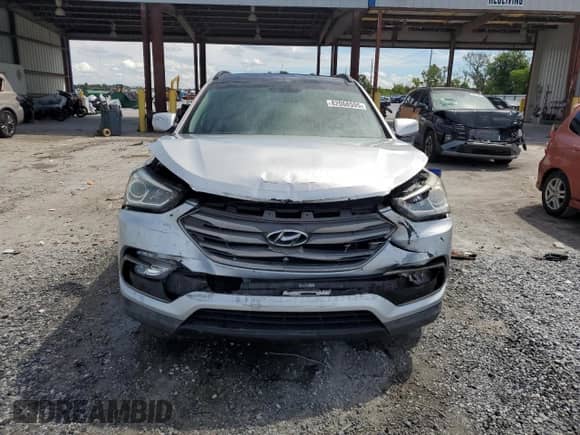 2017 Hyundai Santa Fe 2.4L with VIN 5XYZU3LB7HG500320, listed as a Copart auction lot 82068595 with 122,205 mi miles and Salvage title. Bid and sale history available at DreamBid. Image 5.