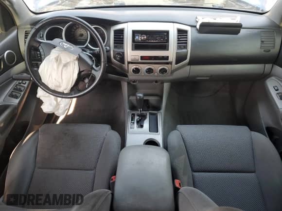 2008 Toyota Tacoma with VIN 3TMMU52N88M007329, listed as a Copart auction lot 66621925 with 261,150 mi miles and Salvage title. Bid and sale history available at DreamBid. Image 8.