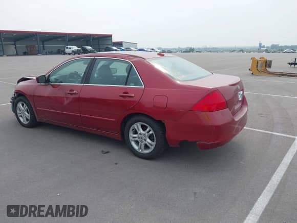 2007 Honda Accord EX-L с VIN 1HGCM56867A169831, выставлен на аукционе IAAI как лот 42842140 с пробегом 324 052 миль миль и . История ставок и продаж доступна на DreamBid. Изображение 3.