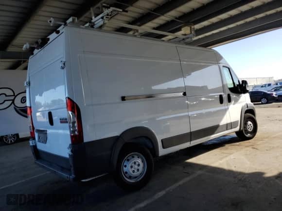 2018 Ram ProMaster Cargo с VIN 3C6TRVDG5JE136972, выставлен на аукционе Copart как лот 61232495 с пробегом 63 293 миль миль и Списание • Salvage title. История ставок и продаж доступна на DreamBid. Изображение 3.