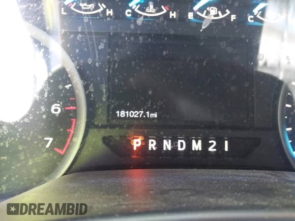 2017 Ford F-150 XLT z VIN 1FTEW1EPXHFB64980, wystawiony jako IAAI lot #43401173 z przebiegiem 181 027 mil mil oraz . Historia ofert i sprzedaży dostępna na DreamBid. Obrazek 7.