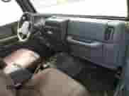 2001 Jeep Wrangler SE with VIN 1J4FA29P41P355548, listed as a Copart auction lot 56214205 with 173,125 mi miles and Clean title. Bid and sale history available at DreamBid. Image 8.