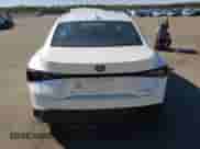 2022 Lexus IS 300 z VIN JTHD81F24N5047887, wystawiony jako Copart lot #43578093 z przebiegiem 4 277 mil mil oraz . Historia ofert i sprzedaży dostępna na DreamBid. Obrazek 6.
