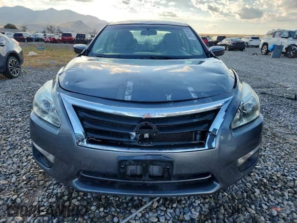 2015 Nissan Altima SL with VIN 1N4AL3AP0FN310692, listed as a Copart auction lot 81451965 with 140,982 mi miles and Salvage title. Bid and sale history available at DreamBid. Image 5.